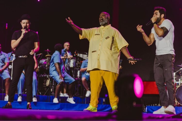 P&eacute;ricles com Israel e Rodolffo