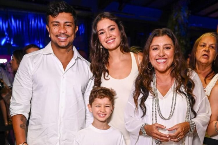 Xam&atilde;, Sophie Charlotte, Regina Cas&eacute;