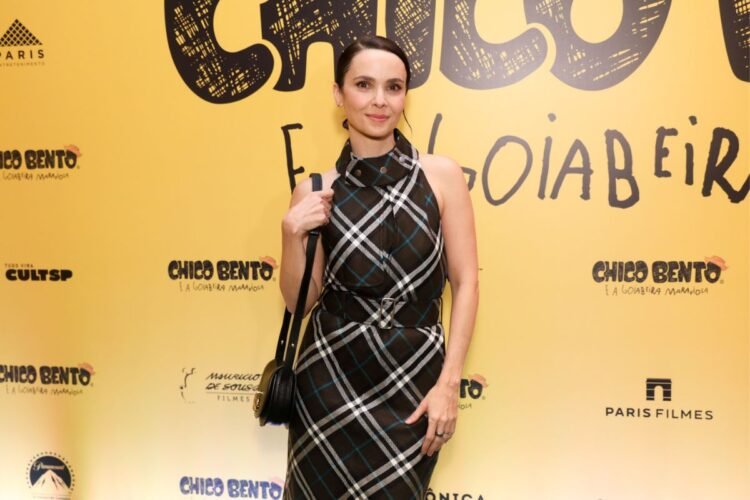 D&eacute;bora Falabella